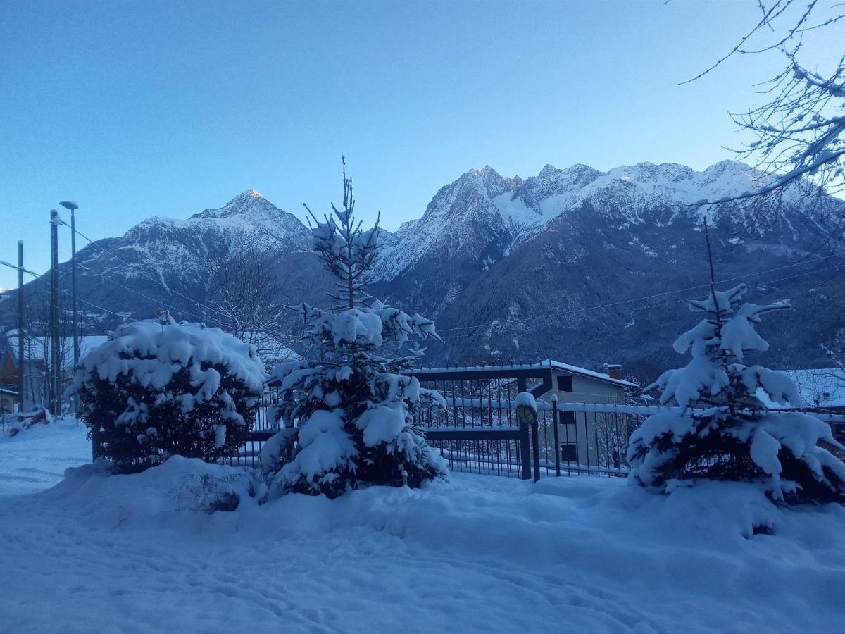 Casa Vacanza Pineta Malonno Exteriör bild