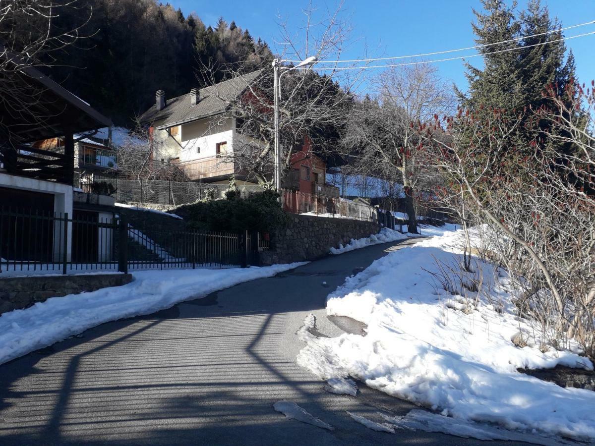 Casa Vacanza Pineta Malonno Exteriör bild